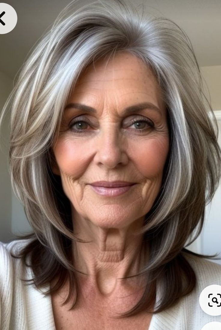 Bixie pour cheveux fins femme après 50 ans